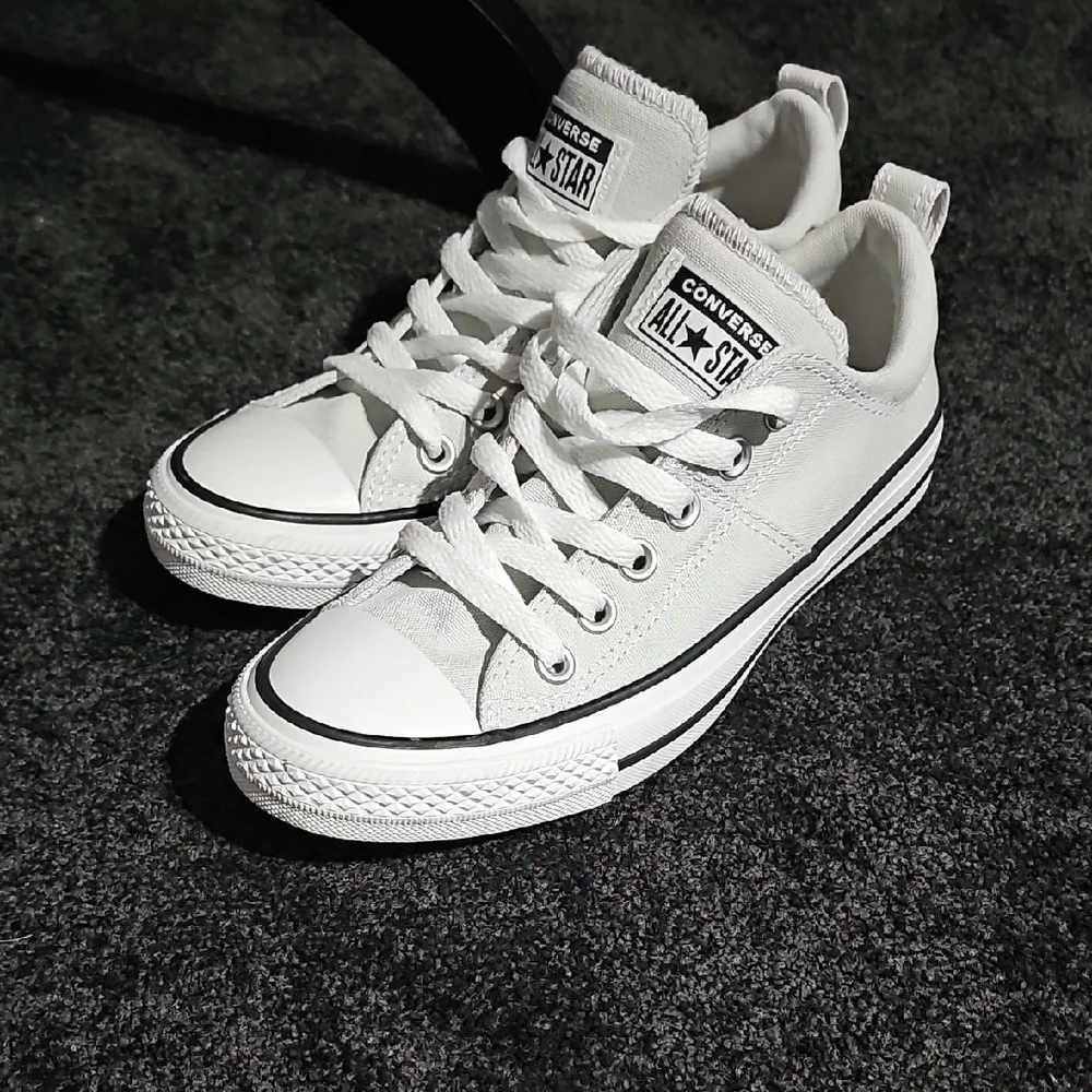 Converse Light Grey Sneakers - Picture 3 of 7